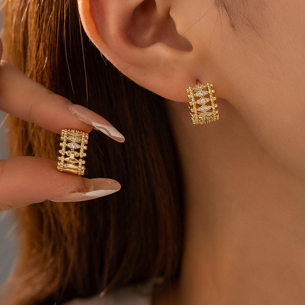 Elegant Inlaid Zircon Ear Cuff and Gold Electroplated Elf Ear Stud Earrings for Women