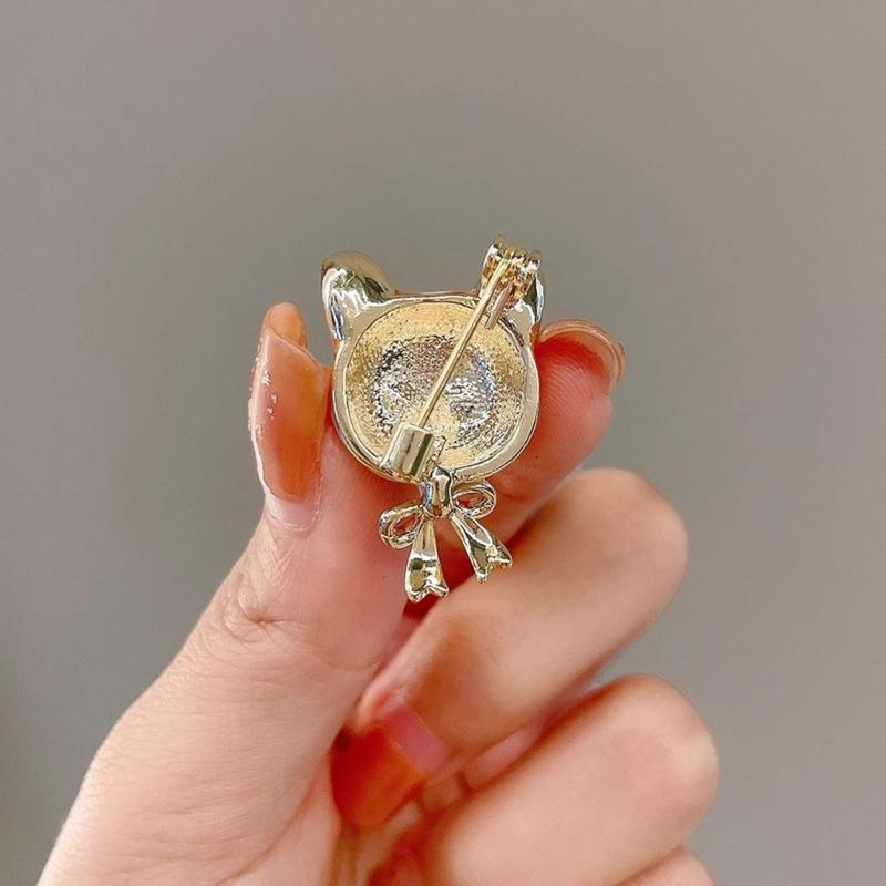 Stylish Shiba Inu Enamel Brooch Elegant Shiba Inu Pin Accessory For Fashion Forward Individuals And Pin Lovers