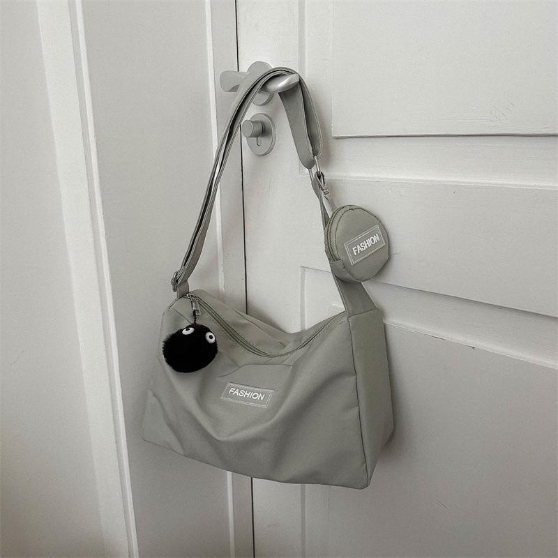 

2023 Женская Ретро Весенняя Сумка-тоут на плечо и через плечо No Accessories зелёный