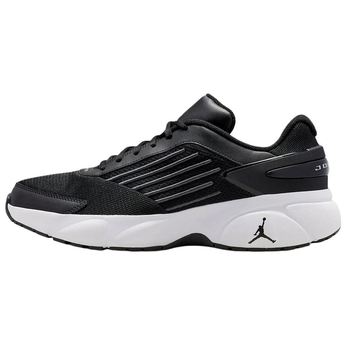Air Jordan Trunner Flow Black White Men s IO2091-003 EU 44