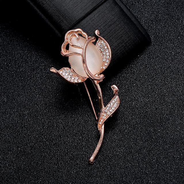 Luxury Opal Flower Corsage Brooch Women Party Wedding Dress Silk Scarf Corsage Brooches Accessories