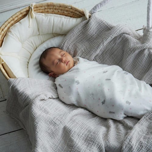 Dimoi Swaddle 23151027 White Baby