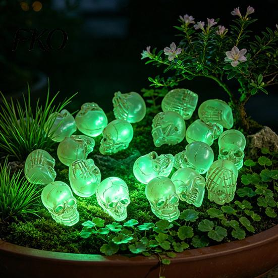 Window Display Gothic Decor 20Pcs Creative Miniature Skull Figurines, Cool Statues for Garden Bonsai Small Resin Crafts Decoration, Micro Landscapes
