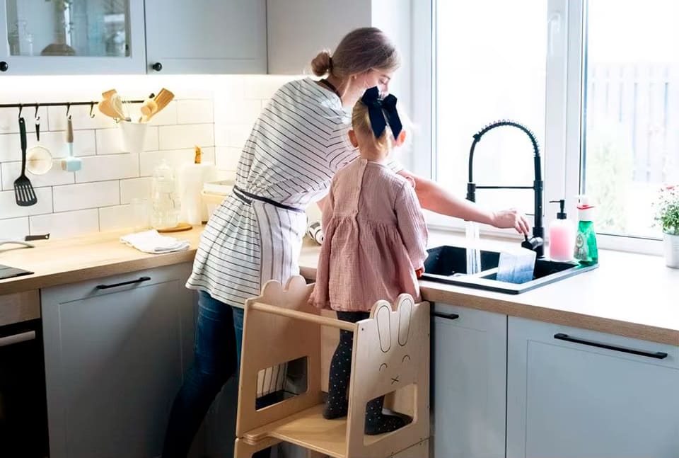Kitchen Helper Foldable Aid Easel Toddler Step Stool for Kids Step-Up Standing Tower Learning Stool Hare White
