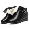 Winter fur integrated mother cotton shoes velvet flat-soled women's short boots non-slip wool shoes medium and old large size women's shoes