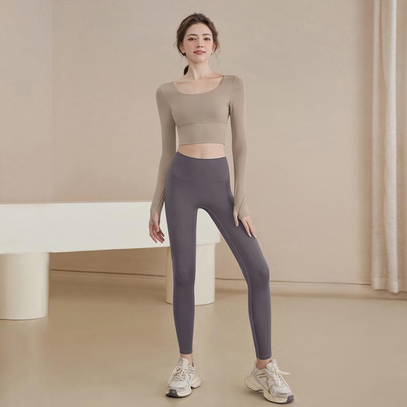 2025 Women's Spring Long-Sleeve Yoga Top with Chest Pads for Professional Fitness and Pilates