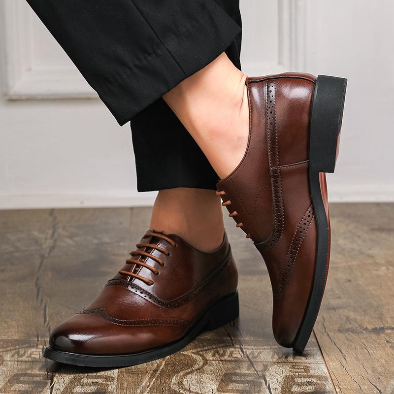 Men Oxford Shoes Solid Color Low Heel Blok Carving Professional Classic Business Banquet Men Shoes