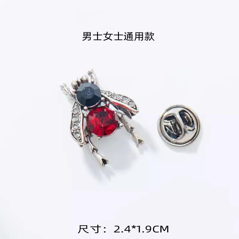 Retro Brooch Men s Suit Suit Button with Accessories Anti-light Button Tide High-end Women s Delicate Insect Small Neckpin