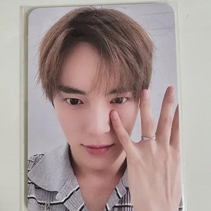 Monsta X Monologe 10th Anniversary Popup Store Ring Minhyuk Photocard
