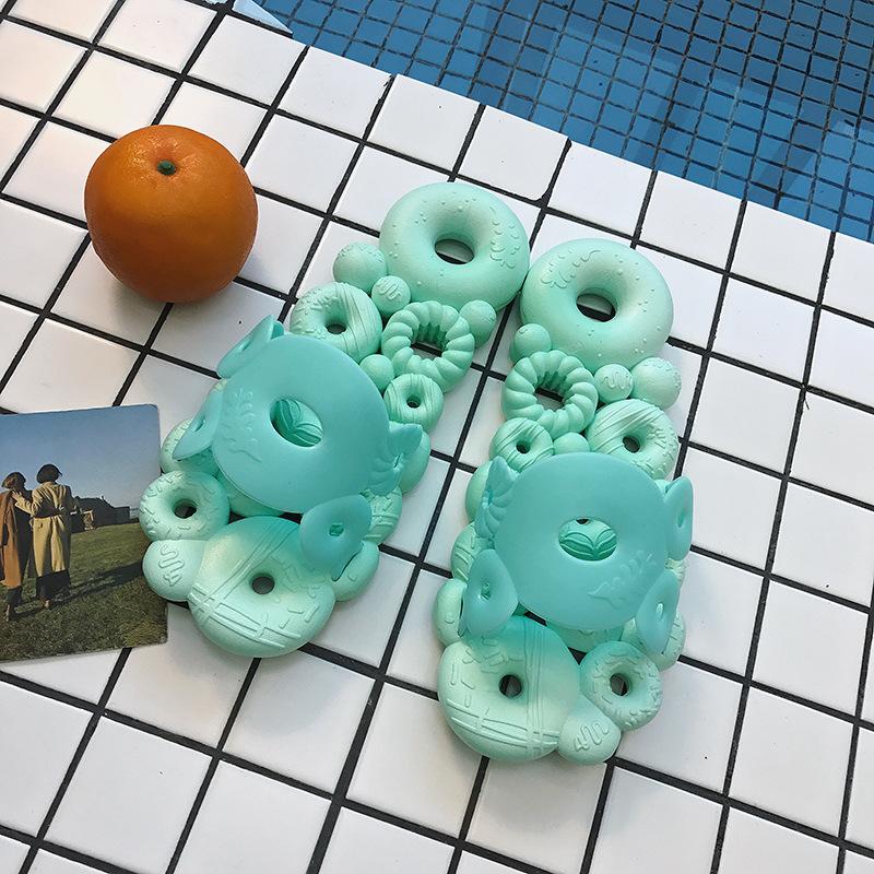 Sommer Strand Badezimmer Rutschfeste Hausschuhe Sommer Haus Innen Bad Schnell Trocknend Weich Mode Boden Sandalen Donut Hohl Durchlässige Hausschuhe Atmungsaktiv