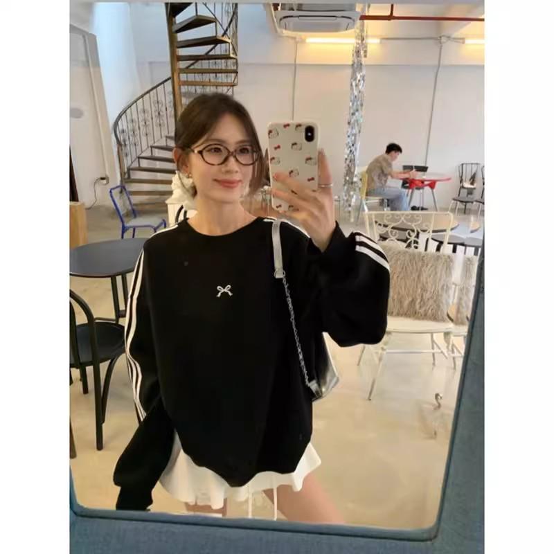 Women's Casual Striped Embroidered Cotton-Blend Hoodie - American Style, Long Sleeve, Loose Fit for Early Autumn