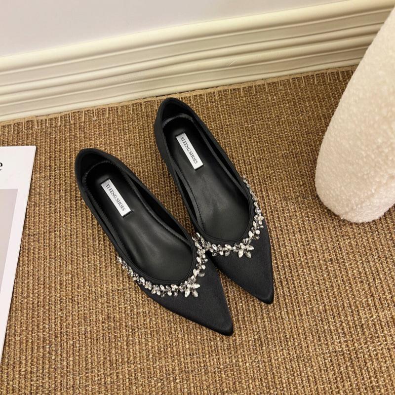 Pointed Toe 5cm Height-Increasing Nude Rhinestone and Black Patent Leather Flats