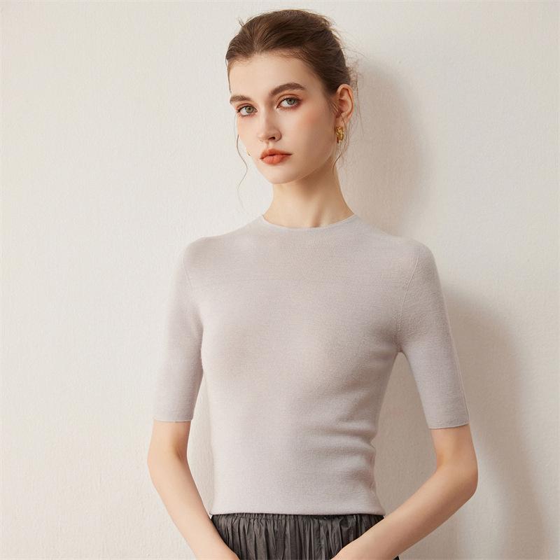 Solid Color Slimming Five-Sleeve Half-High Collar Base Layer Knit Top
