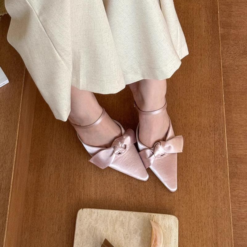 Mode Damenmode Baotou Sandalen Sommer Neu Spitz Zehenbereich Flacher Ausschnitt Schmetterlingsknoten Rutschfest Abriebfest Feiner Absatz Slipper