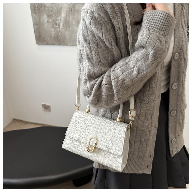 Women’s Crocodile Pattern Crossbody Shoulder Bag Fashion Textured Handbag Stylish Small Square Bag
