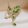 Elegant Green Butterfly Brooch: High-End Women's Lapel Pin for Suits and Cardigans