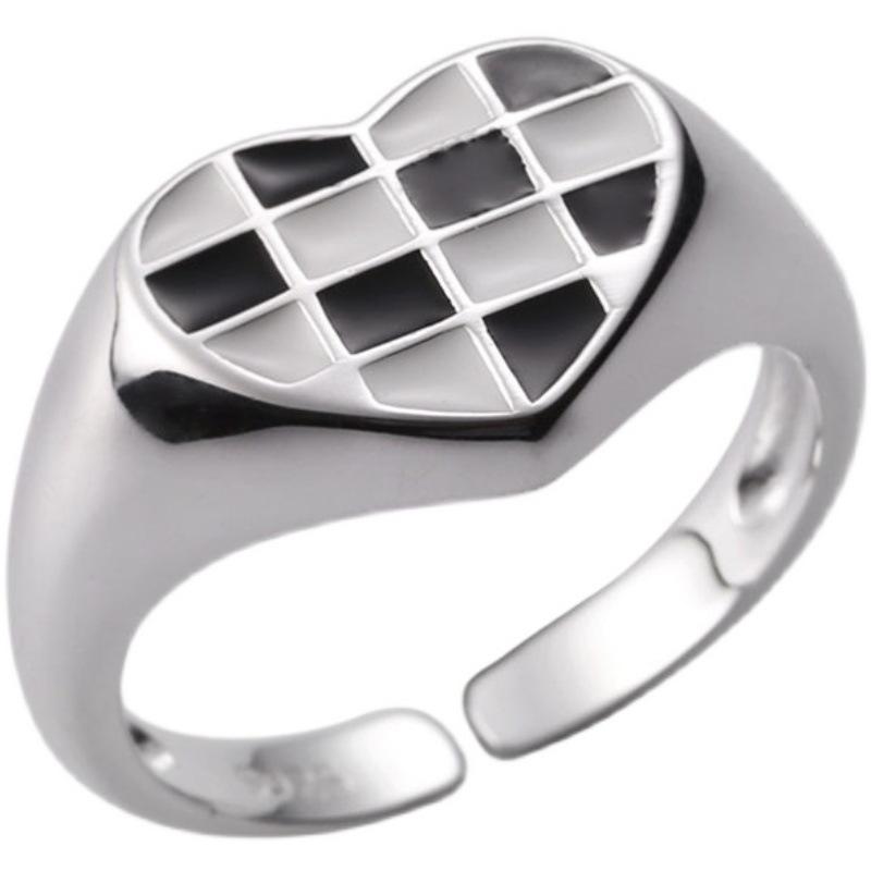 

Love Black And White Checkerboard Ring Fashion Retro Cold Wind Contrast Niche Design Index Finger Ring For Women open adjustable band
