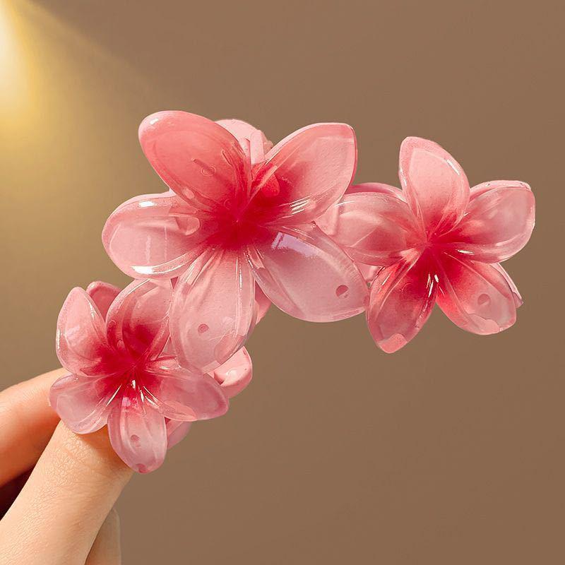 Plumeria Claw Clip: European & American Stylish Hair Accessory for Updos