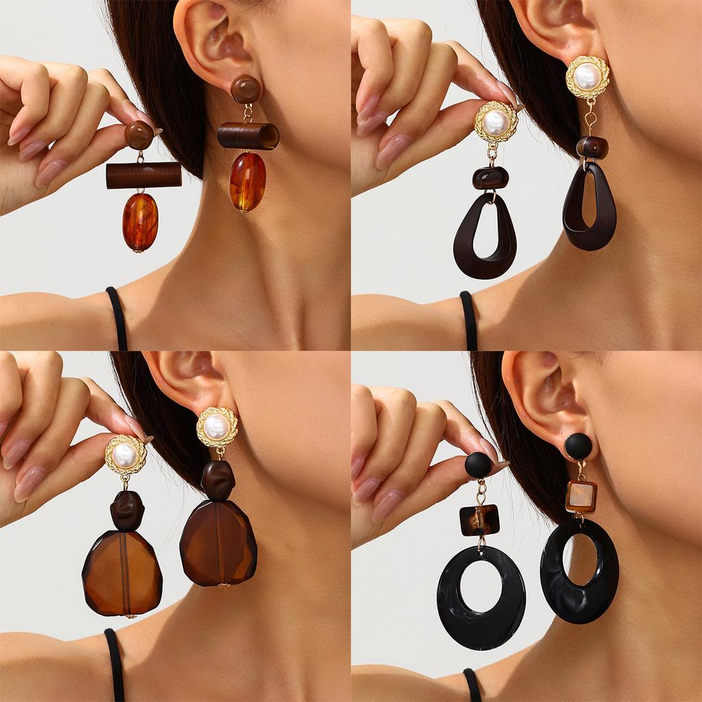 Vintage Maillard Geometric Resin Pendant Earrings Exquisite and Elegant Imitation Pearl Amber Earrings