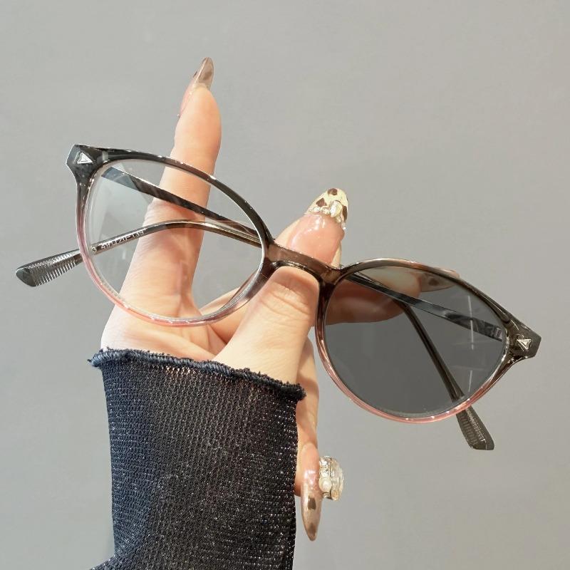 Stylish Retro Cat-Eye Photochromic Myopia Glasses High-Definition Anti-Blue Light Eyewear Minus Diopter Eyeglasses 0 To -4.0