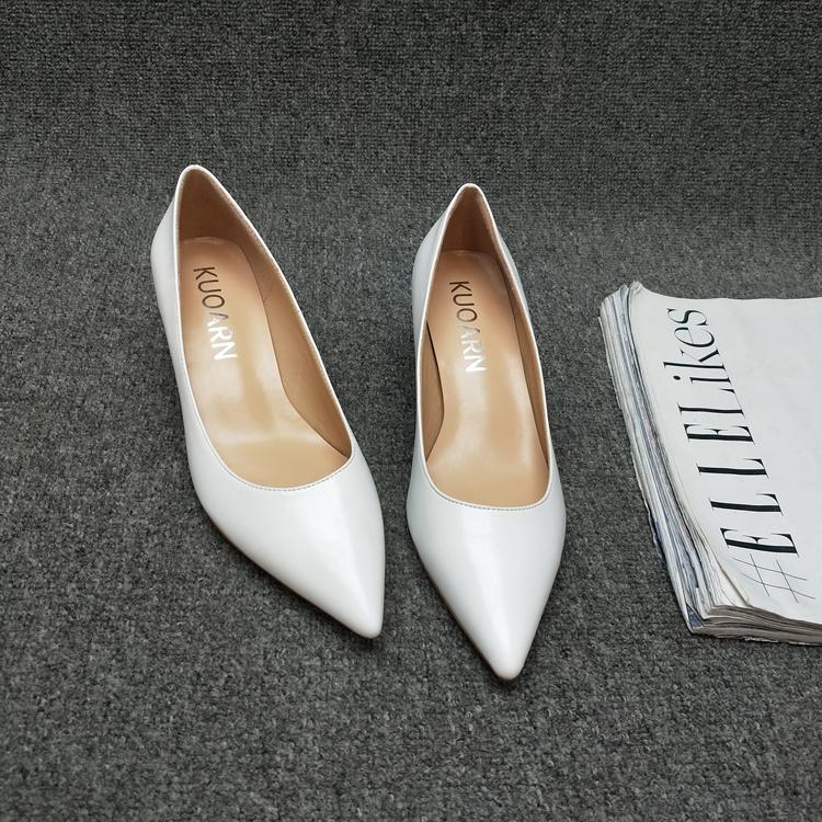 Mode Höga Klackar Spetsig Tå Låg Utskärning Damskor Högklackade Skor Chunky Sandaler Enkla Pumps Allroundskor Klassisk Stil Stilettklack