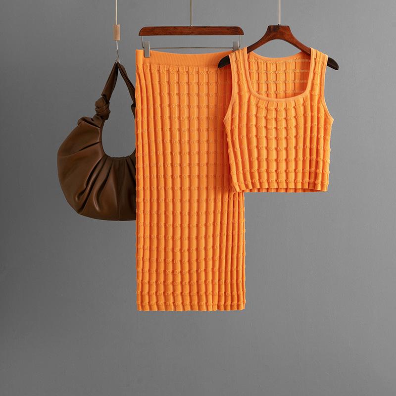 

Модный костюм женский летний женский топ без рукавов жилет юбка вязаный комплект из двух предметов average size оранжевый