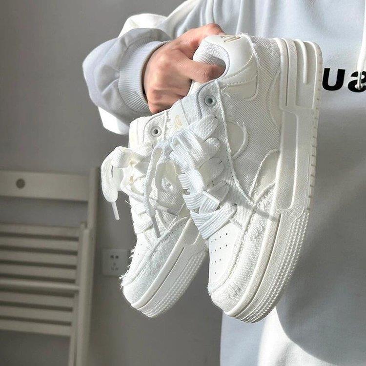 

Women s sneakers thick-soled small people increase in height, casual holes and old 35