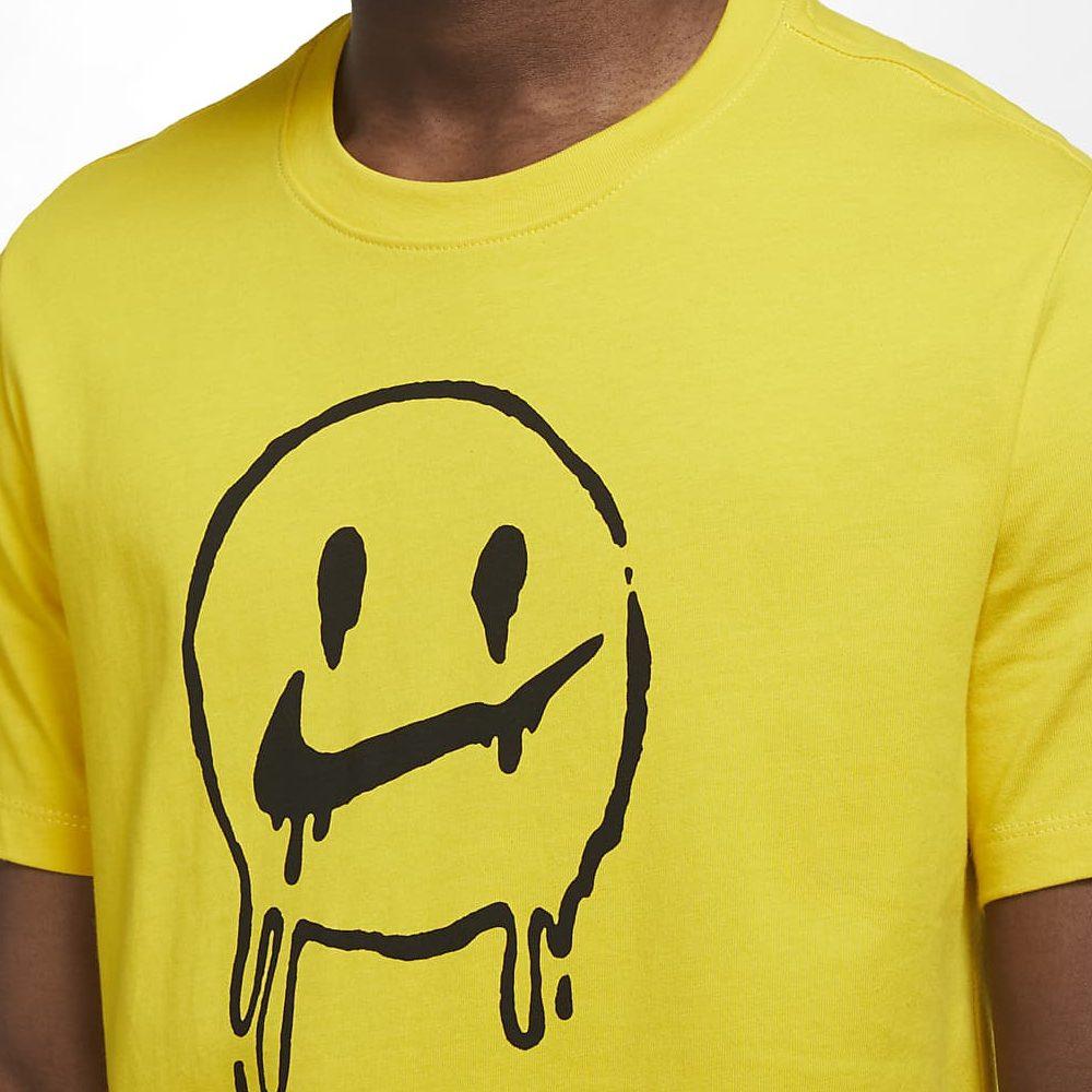 Nike T Shirts Men's Yellow Crew Neck Moderate Straight Fit CV2111-735