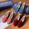 Mocassins pointus faits main en velours pour femme Cayumas avec surpiqûres sur semelle type pneu