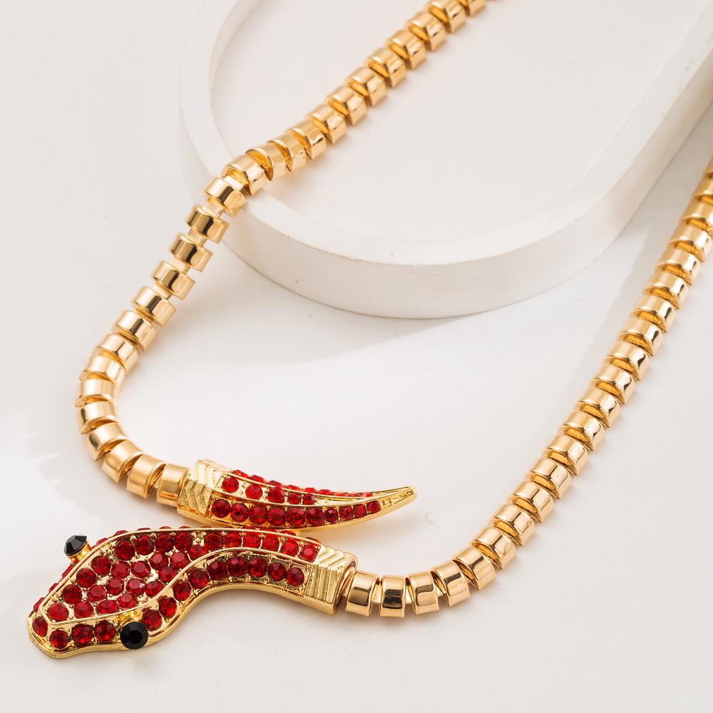 

Exaggerated Snake Necklace: Rhinestone Clavicle Chain, Trendy Party Accessory