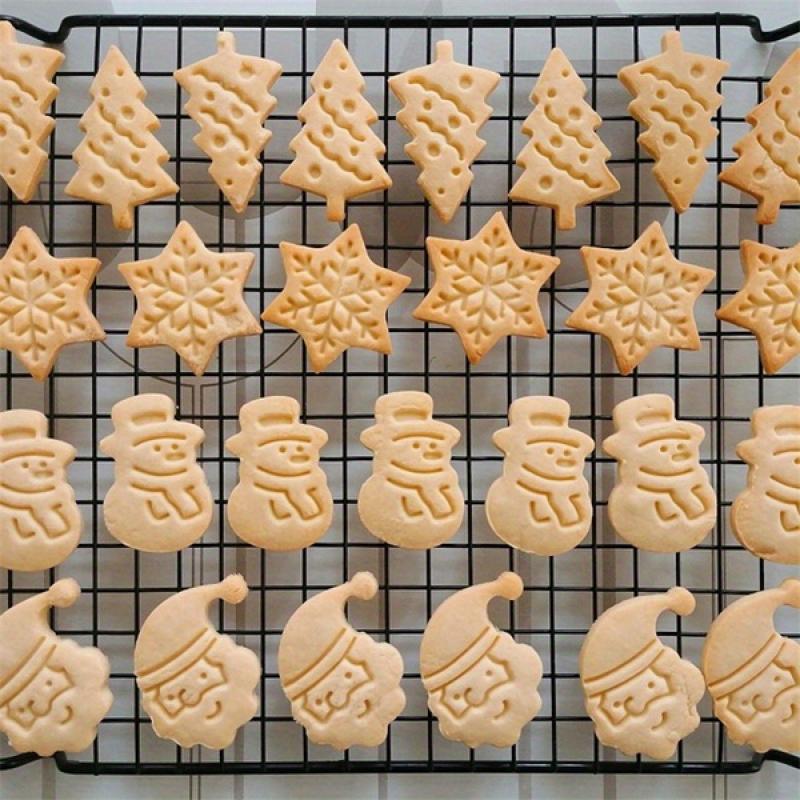 Plastic Christmas Cookie Mold Creative Press Cookie Mold Four-Piece Set of Kitchen Baking Tools Cookie Mold(4pcs/set)
