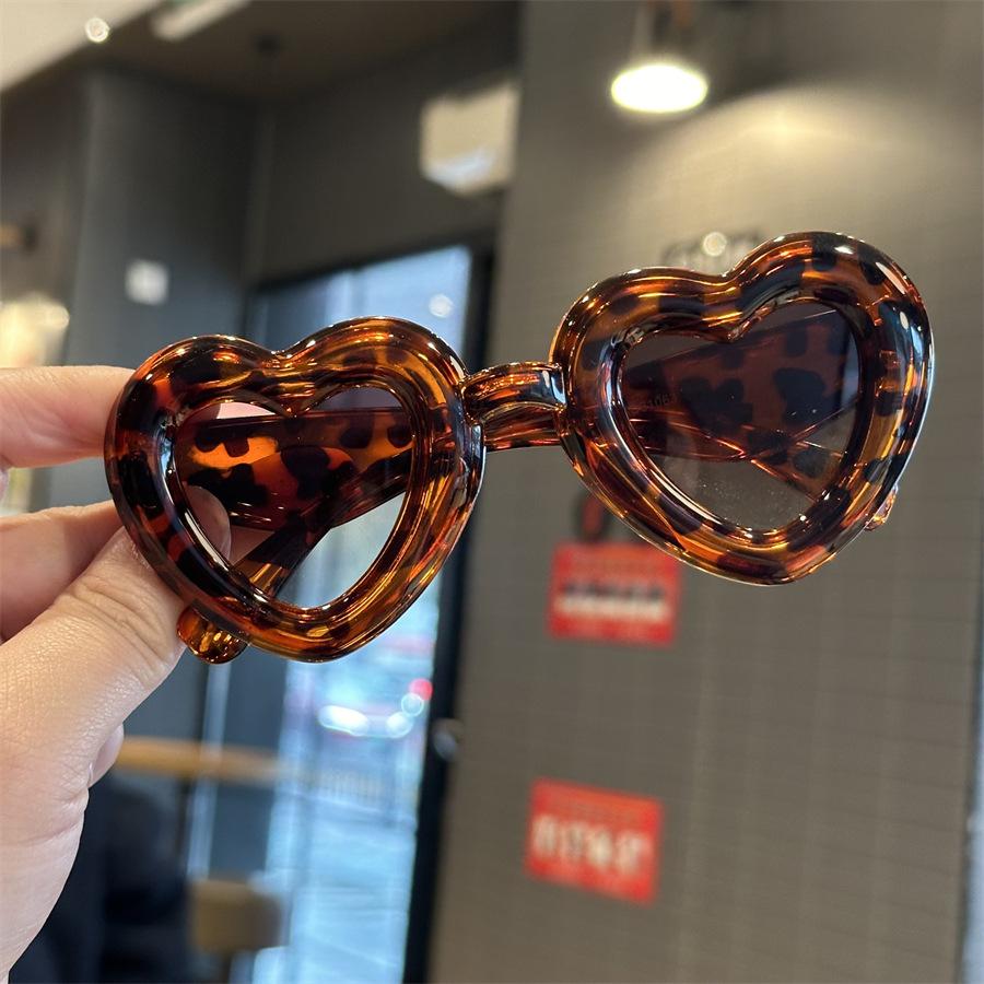 New Kids Sunglasses Baby Sunglasses Chubby Bread Heart-Shaped Sunglasses Adorable and Cool Stylish Photo Sunglasses UV400