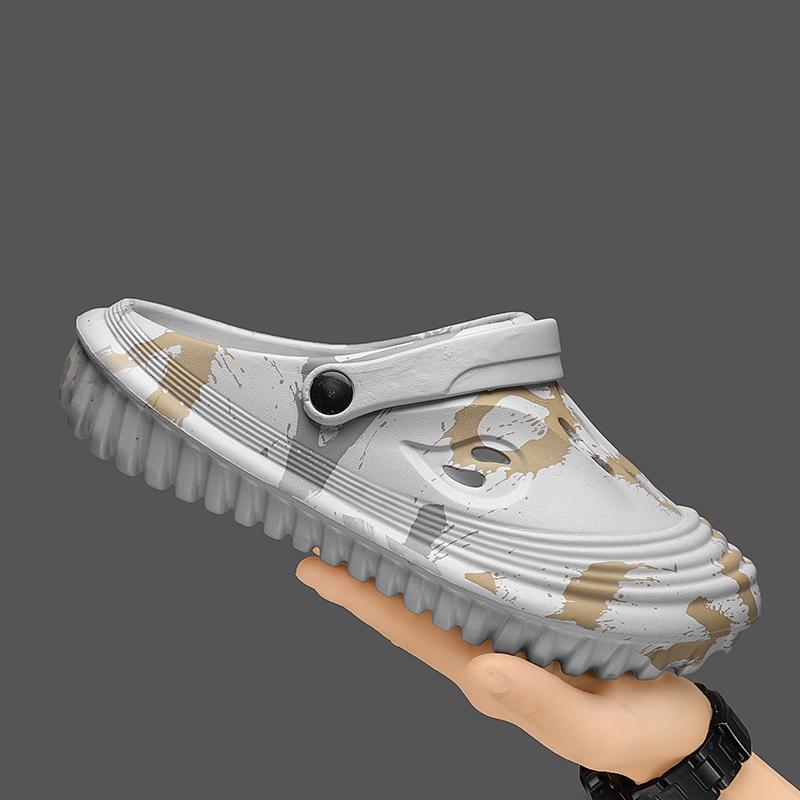 Fashion Summer Men Sandals Outside Wearing Non-slip Step On Slippers Thick Soles Garden Clogs Fashion Beach Shoes for Water