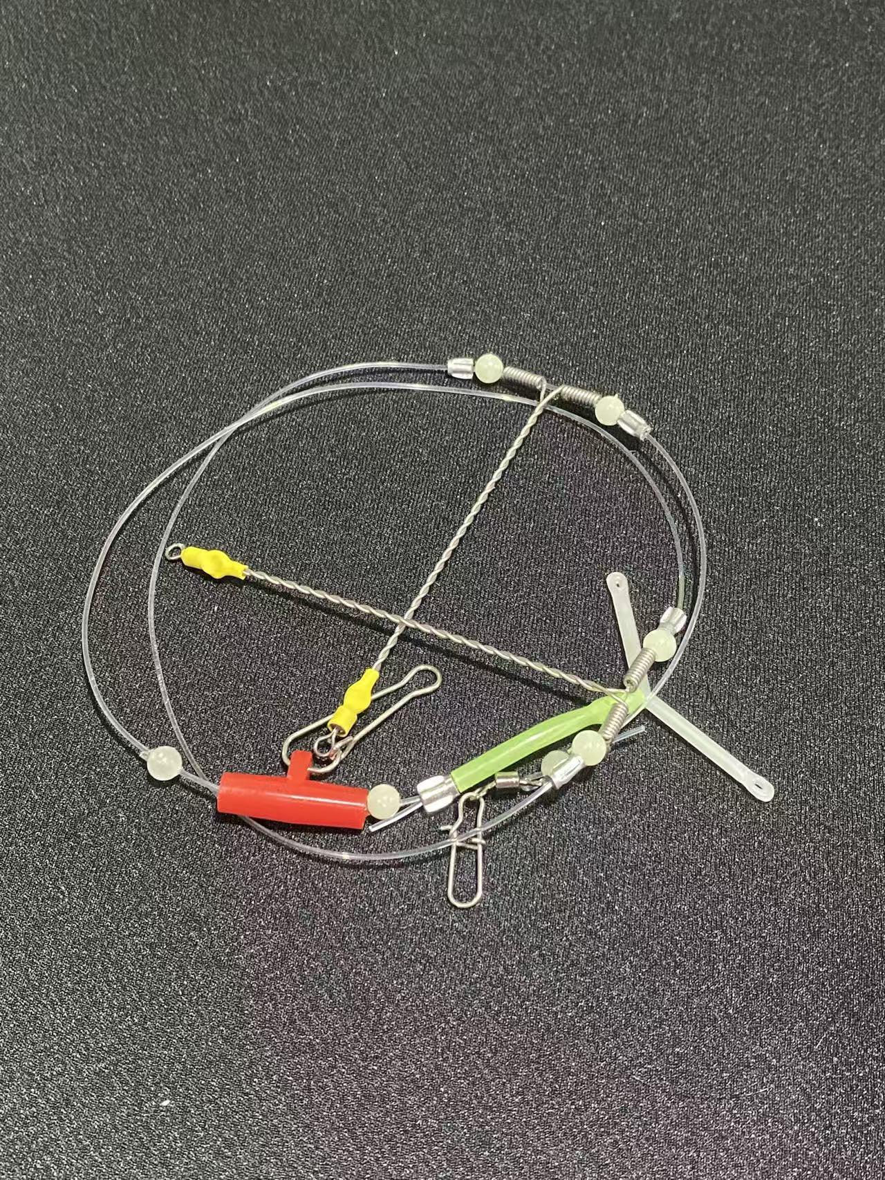 

Флуоресцентний комплект оснащення для риболовлі проти заплутування: Включає вертлюги, білі намистини Washi, гачок з волосінню, жовту нитку з фруктами для лову групера та з човна.