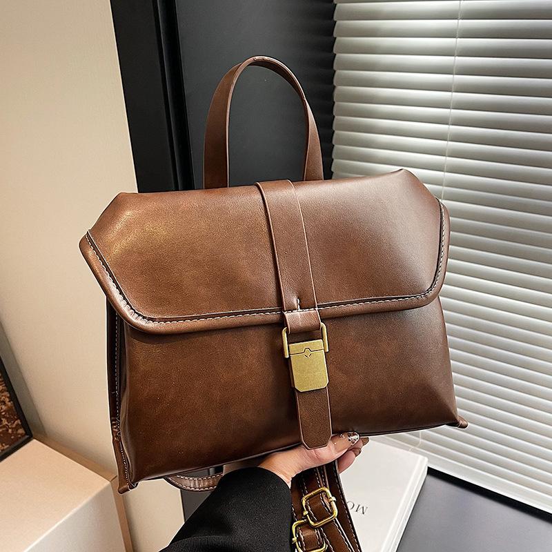 Hot-selling retro style simple niche design portable messenger bag women's commuting fashion multi-back backpack