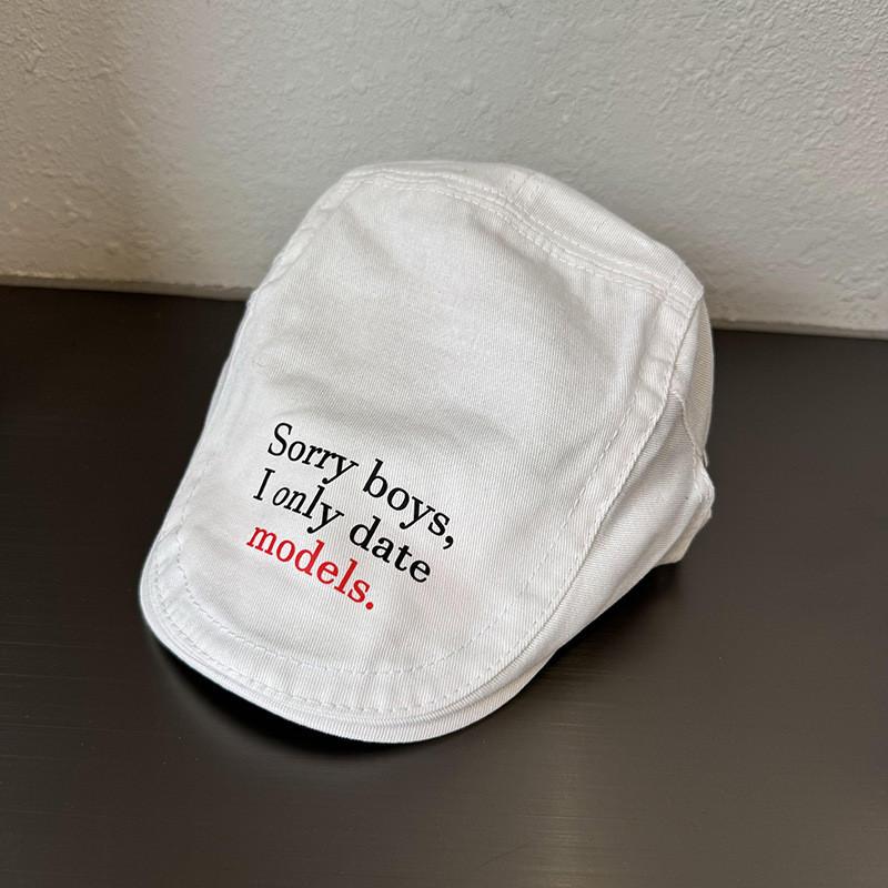 

Stylish Letter Embroidered Cap For Women Sun Protection Summer Trendy Headgear білий