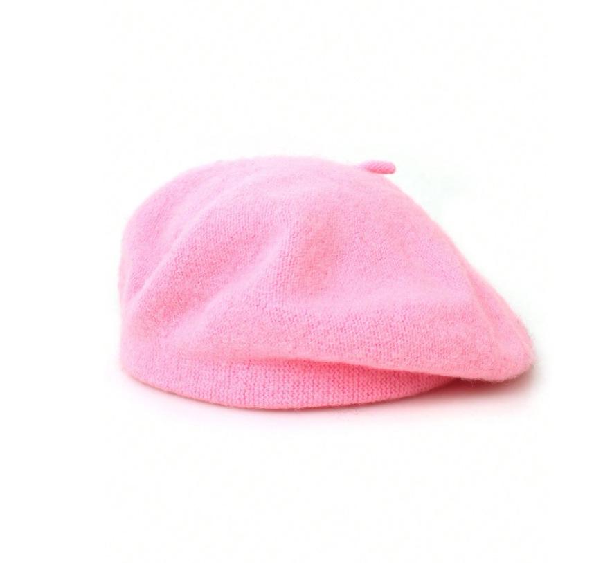 Vintage British Women's Wool Beret: Knitted Artist Hat for Autumn & Winter Warmth