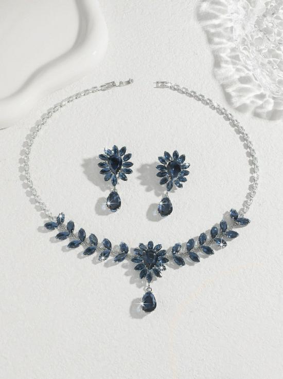 Elegant Bride Jewelry Set: European & American Necklace & Earrings for Evening Gowns