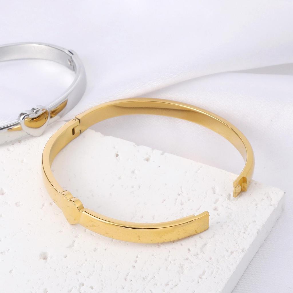 Heart-Shaped Stainless Steel Bracelet - European and American Style for Couples