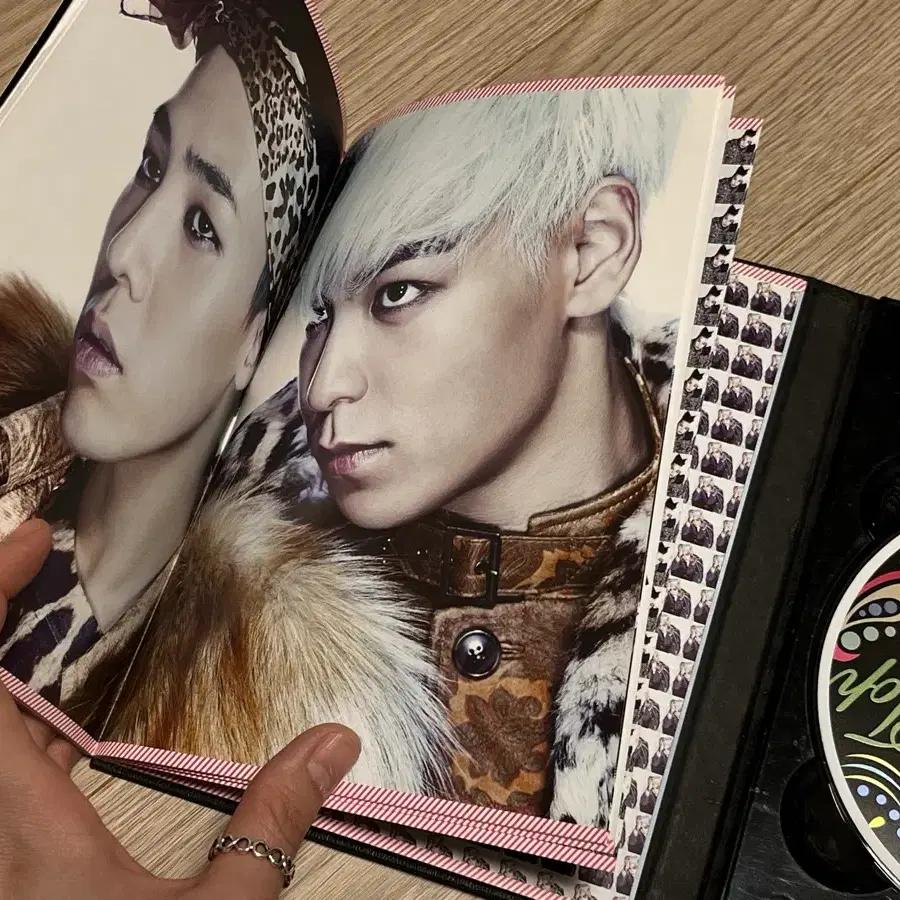 BIGBANG GD&TOP merchandise, albums, photocards, fans, etc. Used