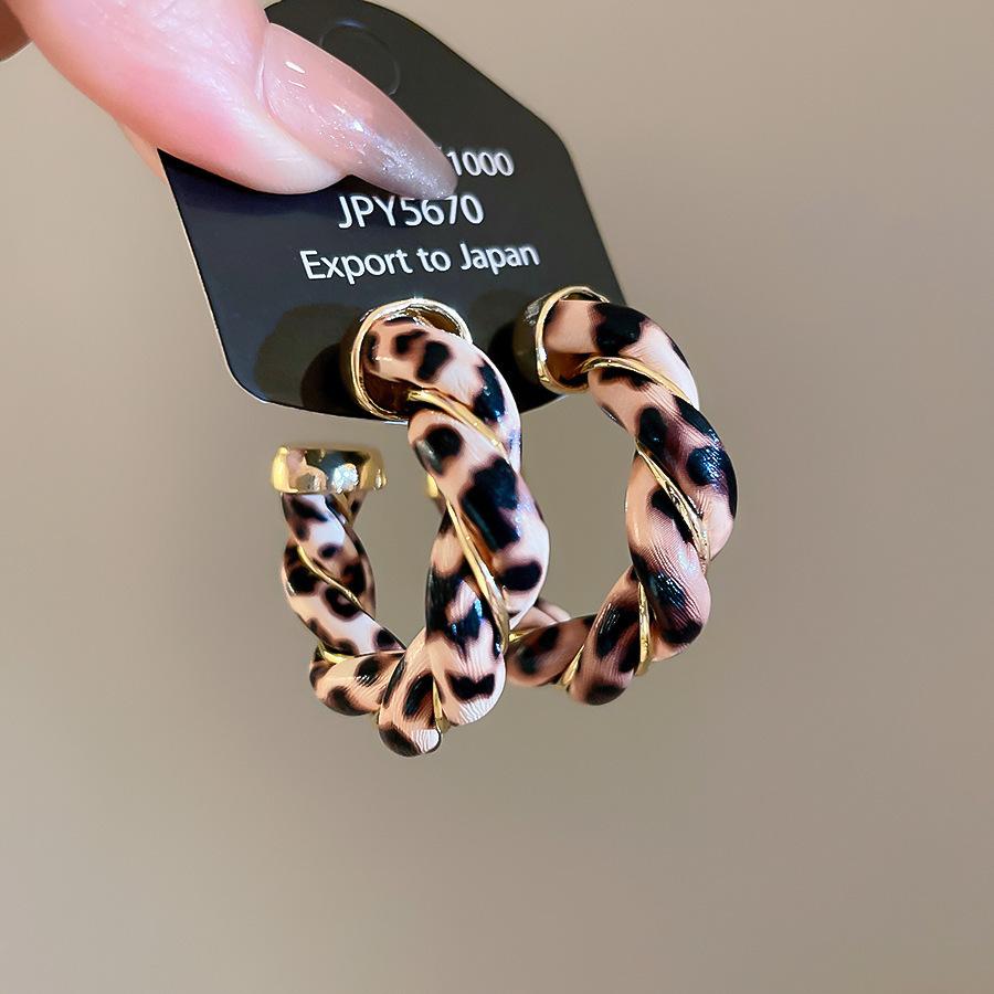 Silbernadel Harzleder Leopardenmuster Geometrisch Rund Blume Ohrringe Herbst und Winter Stecker Nische High-End Ohrringe Frauen