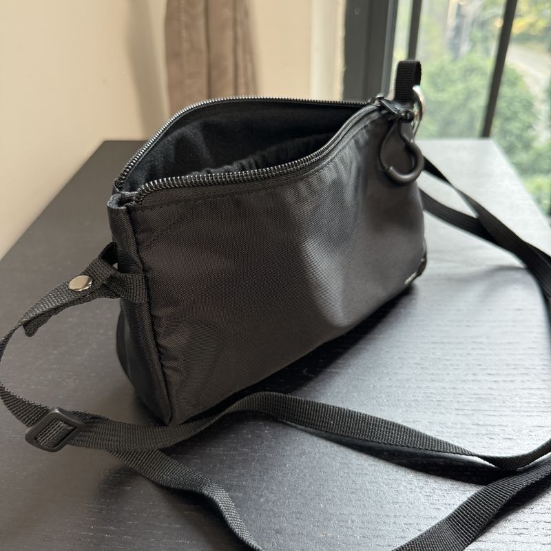 

Chao Light Leisure Bag! Lightweight Waterproof Technology Fabric Mountain Mechanical Style Practical Shoulder Messenger Bag Black