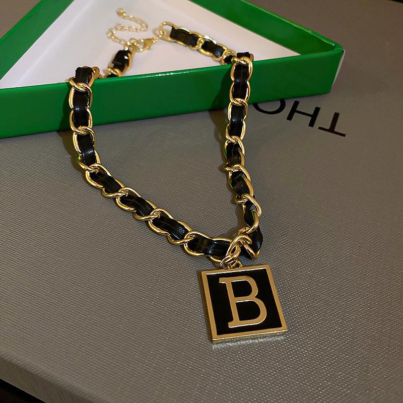 Leather Black Chain Necklace Fashion Personality Temperament Women Niche Sense Design Retro Necklaces Creative Jewelry Gifts