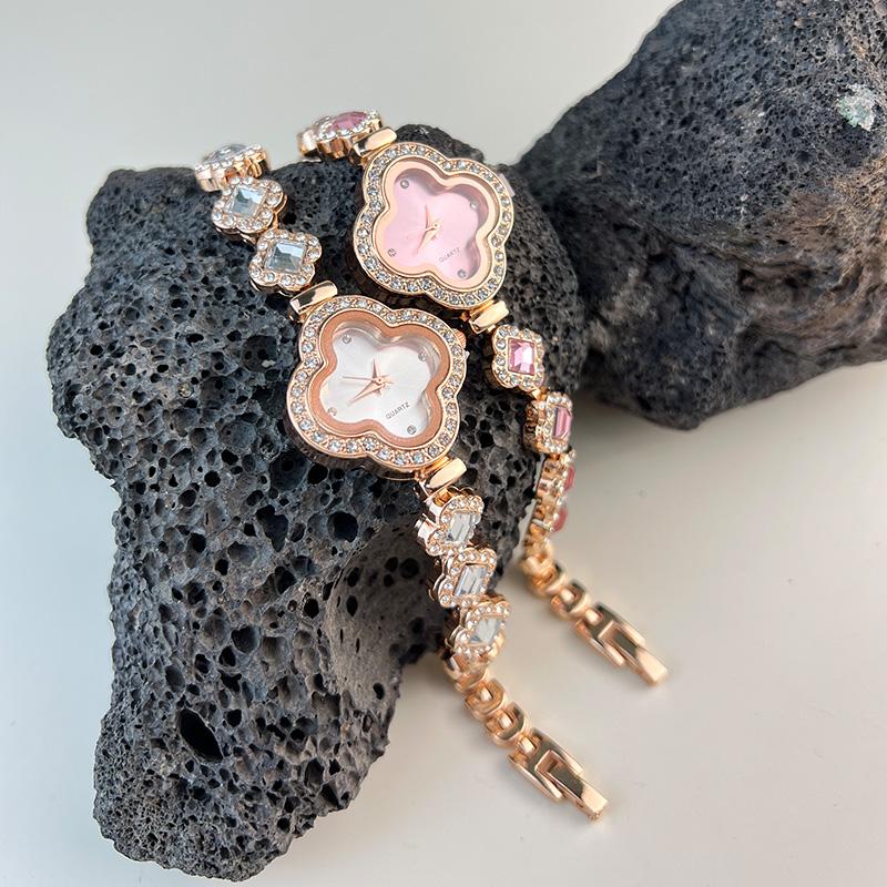 Ladies Classic Quartz Watch Embedded Rhinestone Bracelet Wristwatch