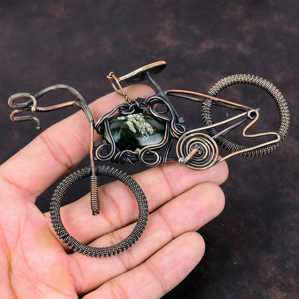 Pendente in Calcedonio Cromato Australiano Pendente Avvolto in Filo di Rame Pendente Ciclo Antico Pendente Fatto a Mano Gioielli in Rame e Pietra Preziosa Regalo Per Lui