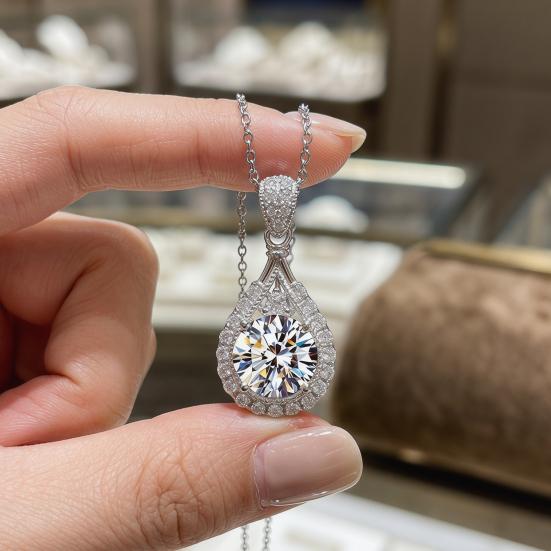 Sparkling Drop Pendant Necklace Women Cubic Zirconia Necklace Elegant Wedding Necklace