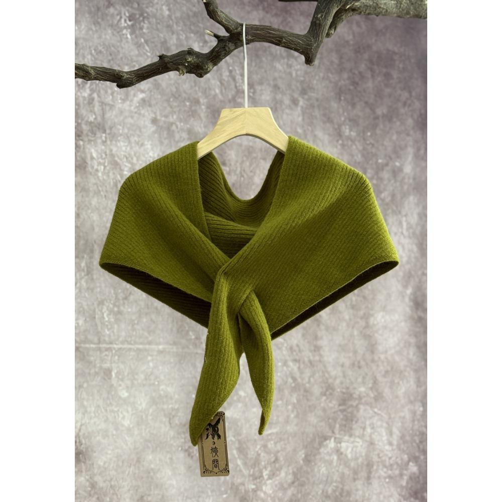 High-end Fashion Autumn and Winter Triangle Scarf Korean Version Knitted Scarf Shawl Women's Outdoor Warm Triangle Scarf Small Vest