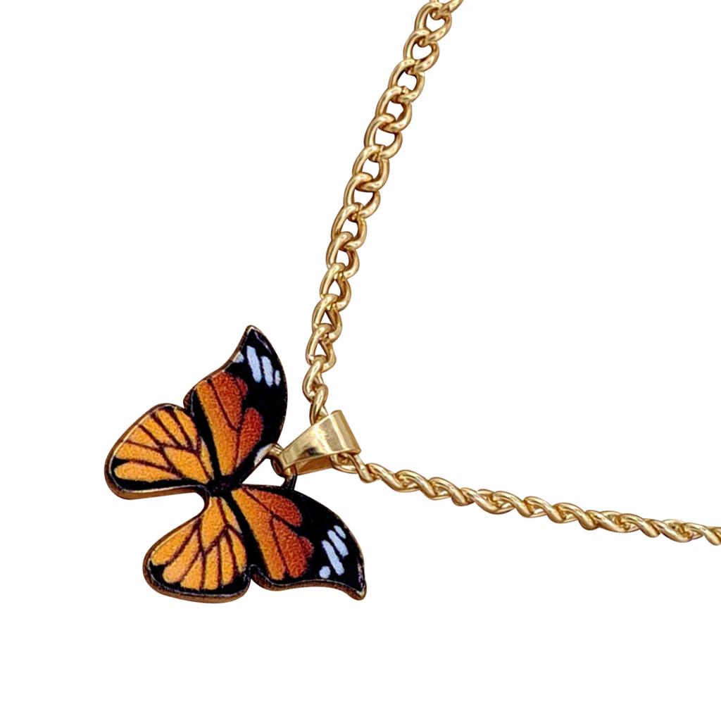 Butterfly Necklace Realistic Exquisite Elegant Gold Butterfly Necklace for Mother Girlfriend Friends