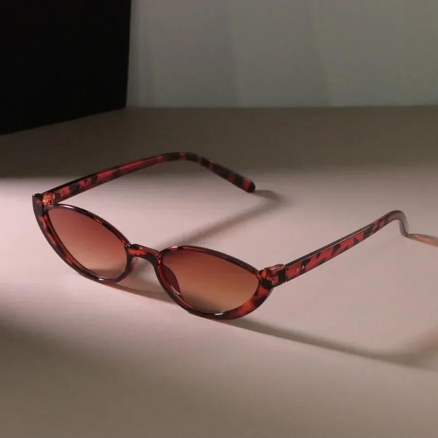 Casual Retro Cat Eye Sunglasses Women Men Vintage Square Female Male Glasses Small Frame Fashion