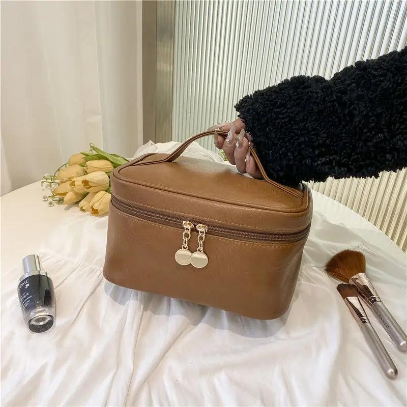 Cosmetic Bag Toiletry Storage Waterproof and Dirt-resistant Short Trip Out Handheld Makeup Storage Bag